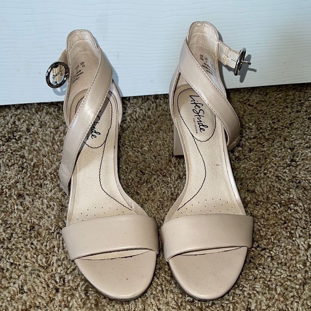 Tan heels